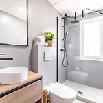 Jade Oceanfront & Terrace Διαμέρισμα