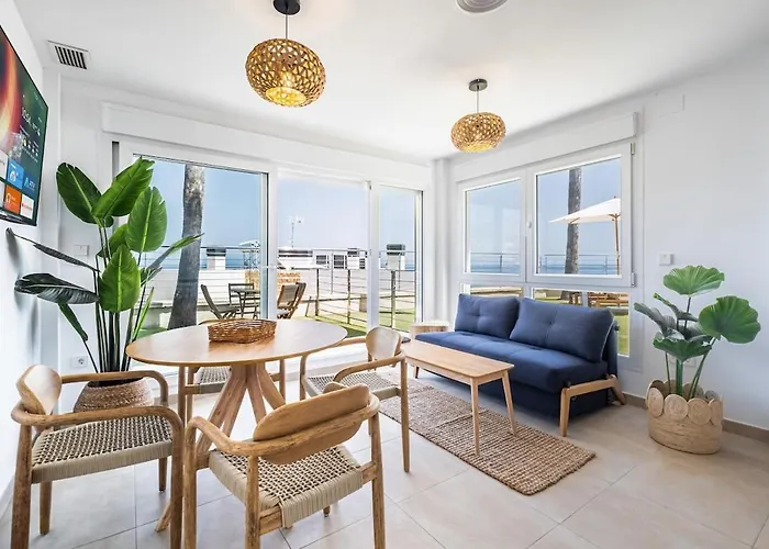 Jade Oceanfront & Terrace אל קאמפיו