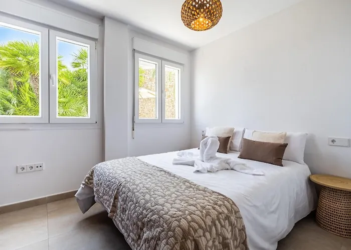 Jade Oceanfront & Terrace *