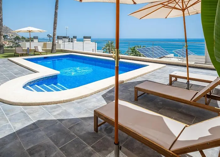 דירה Jade Oceanfront & Terrace