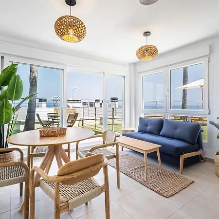 Jade Oceanfront & Terrace إل كامبيلو